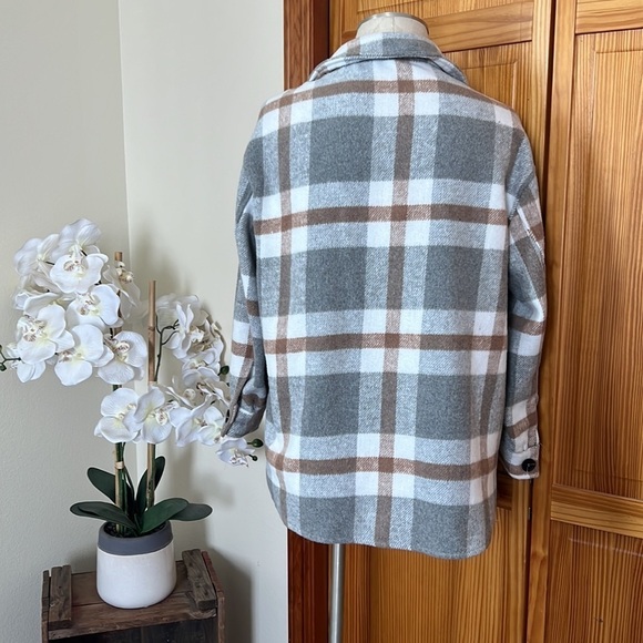Unbranded Small Gray Plaid Flannel Cozy Warm Shacket Jacket Neutral Cabincore - Picture 7 of 8
